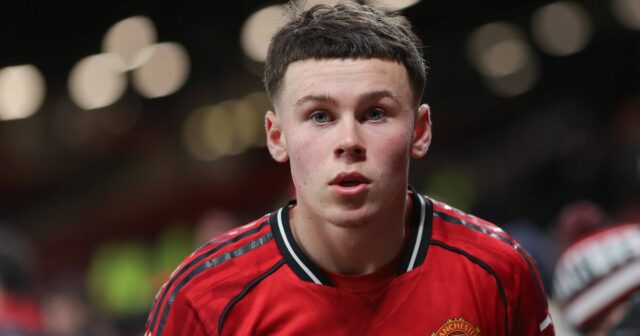 Výjazd Kai Rooneyho z Man Utd schválili Wayne a Coleen zo smutného dôvodu | Futbal | Šport
