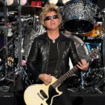 Vystúpenie Green Day v Super Bowle u protitrumpovských kritikov zapadá