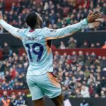 Výzva o titul Aston Villa sa skončila, keďže sa bez úspechu vracajú do budúcnosti