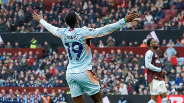 Výzva o titul Aston Villa sa skončila, keďže sa bez Výzva o titul Aston Villa sa skončila, keďže sa bez úspechu vracajú do budúcnosti