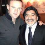 Wayne Rooney vyrozprával zvláštne okolnosti svojho stretnutia s Diegom Maradonom v roku 2013 v manchesterskej reštaurácii.
