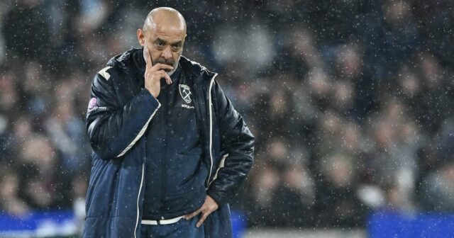 Nuno Espirito Santo sa prizerá 