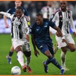 Jonathan David oslavuje gól za Juventus