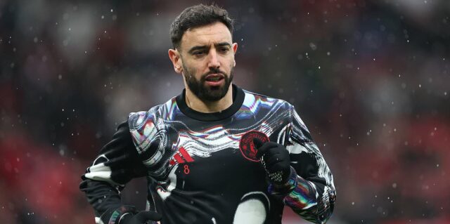 West Ham vs Manchester United – Premier League NAŽIVO: Najnovšie skóre, správy o tíme a aktualizácie, keď sa Red Devils snažia dosiahnuť PÄŤ ligových víťazstiev za sebou – ako sa virálny fanúšik pripravuje na prvý účes za takmer 500 DNÍ
