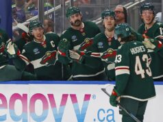 Wild použite silnú 2. periódu, aby ste prehnali Oilers NHL: Minnesota Wild v Edmontone Oilers
