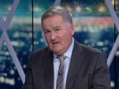 Zahanbený bývalý moderátor Sky Sports Richard Keys (68) sa „sťahuje späť do Spojeného kráľovstva a žije na plný úväzok s 37-ročným priateľom svojej dcéry“ prvýkrát od svadby po tom, čo prišiel o prácu v televízii v Katare. Richard Keys sa má vrátiť do Veľkej Británie, keď toto leto opustí svoju televíznu prácu v beIN Sports