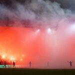 Ohňostroj znamenal, že zápas musel byť prerušený