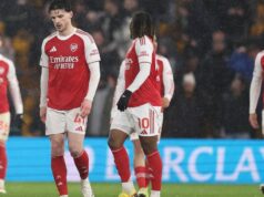 Zápasy Arsenalu a Man City sa porovnávajú, pretože Paul Merson vyberá miesta, kde by sa mohli stratiť body Arsenal v stredu remizoval na ihrisku Wolves 2:2