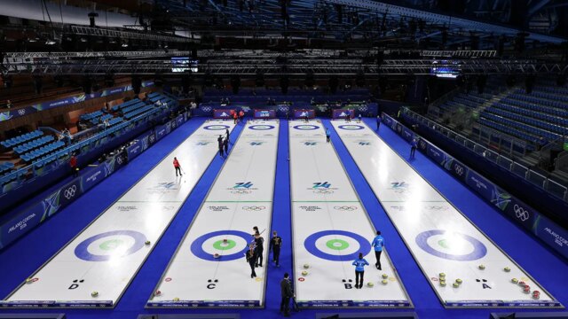 Zimné olympijské hry curling zasiahnutý výpadkom prúdu, oneskorením prúdu
