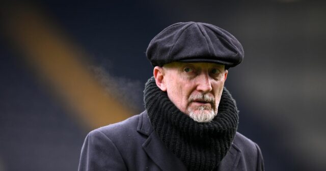 Zúrivý Ian Holloway napáda FA „zbabelcov“ v trojminútovom žartovaní – Ian Holloway nechal roztrhať FA po tom, čo bol jeden z jeho hráčov zakázaný