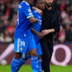 Zápas Realu Madrid proti Benfice bol zastavený po tom, čo bol Vinicius Jr. údajne rasisticky zneužitý