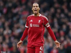 „Máte zodpovednosť!“: Virgil van Dijk začal strieľať na „neúctivého“ Wayna Rooneyho a ďalších bývalých expertov, ktorí umožňujú „šikanovanie“ mladých hviezd „bez toho, aby mysleli na následky“ Virgil van Dijk chce, aby odborníci mysleli na duševné zdravie mladých hviezd, keď kritizujú