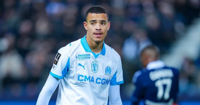 „Šéf Marseille musí vyriešiť problém Ethana Nwaneriho a Masona Greenwooda Mason Greenwood z Marseille