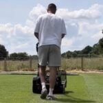 Henri Lansbury hovorí v In The Mixer