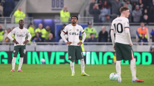 Ďalších päť zápasov Chelsea v porovnaní s Liverpoolom, Man Utd Hráči Chelsea reagujú počas prehry s Evertonom