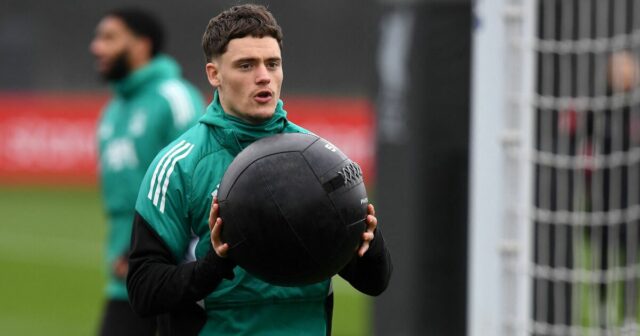 2 celebrity Liverpoolu vynechali tréning pred zápasom v Galatasarayi, keď sa Arne Port pripravoval na rozhovor|Futbal|Športová aktivita 
