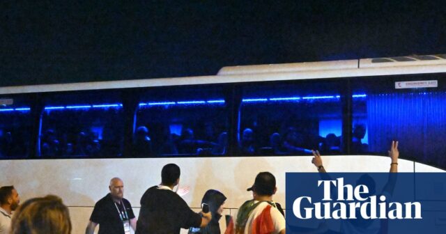 „Zachráňte naše dievčatá“: podpora zobrazená iránskym hráčkam po odchode z ženského Ázijského pohára – video