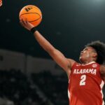 Aden Holloway z Alabamy bol zatknutý za drogové obvinenie pred marcovým šialenstvom