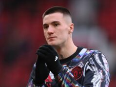 Agent Benjamina Seska vracia úder a naznačuje, že útočník nie je spokojný s úlohou v Man Utd Benjamin Sesko počas zápasu Premier League medzi Manchestrom United a Crystal Palace na Old Trafford.