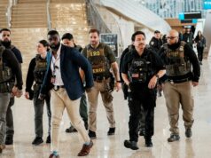 Agenti ICE nasadení na letiská v USA: Ktoré letiská sú ovplyvnené? | Správy Donalda Trumpa Agenti ICE nasadení na letiská v USA: Ktoré letiská sú ovplyvnené? | Správy Donalda Trumpa