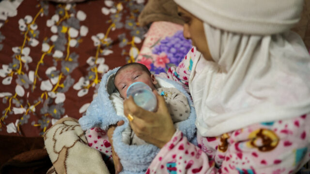 Ako matky vychovávajú novorodencov počas izraelskej ofenzívy v Libanone | Izrael útočí na Libanon
