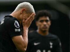 Ako môže zostup stáť Spurs viac ako 250 miliónov libier Manažér Tottenham Hotspur Igor Tudor sa pozerá na porážku svojho tímu 2:1 proti Fulhamu v Premier League.