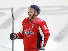 Alex Ovečkin sa stal druhým hráčom NHL s 1000 gólmi v kariére NHL: New Jersey Devils vo Washingtone Capitals