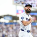 Alex Vesia z Dodgers poctil po tragickej smrti malej dcérky potleskom
