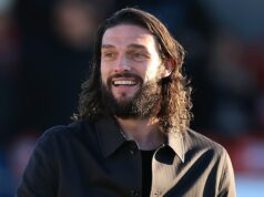 Andy Carroll začína prekvapivo pracovať ako manažér Dagenham & Redbridge po tom, čo ho vymenoval YouTuber KSI: „Práve mi to spadlo do lona“ Andy Carroll priznal, že nechcel byť manažérom, kým ho nevymenovali Dagenham & Redbridge