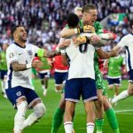 Anglická hviezda oznámila, že končí s medzinárodným futbalom, tri mesiace pred začiatkom majstrovstiev sveta po tom, čo stratil miesto pod Thomasom Tuchelom