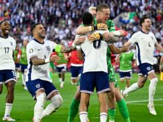 Anglická hviezda oznámila, že končí s medzinárodným futbalom, tri mesiace pred začiatkom majstrovstiev sveta po tom, čo stratil miesto pod Thomasom Tuchelom Anglická hviezda oznámila, že končí s medzinárodným futbalom, tri mesiace pred začiatkom majstrovstiev sveta po tom, čo stratil miesto pod Thomasom Tuchelom