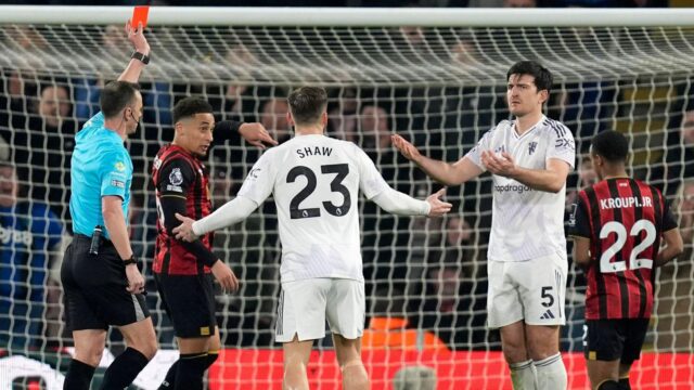 Anglicko zatienené rivalom z Man Utd v dramatickej remíze v Bournemouthe
