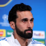 Arbeloa hovorí s Mbappem, Courtoisom, Bellinghamom, Thiagom, Rudigerom pred Realom Madrid vs Atletico