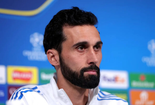 Arbeloa hovorí s Mbappem, Courtoisom, Bellinghamom, Thiagom, Rudigerom pred Realom Arbeloa hovorí s Mbappem, Courtoisom, Bellinghamom, Thiagom, Rudigerom pred Realom Madrid vs Atletico
