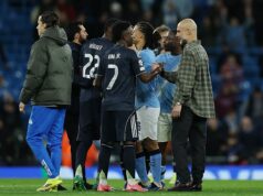 Arbeloa ťahá Antonia Rudigera preč od Pepa Guardiolu Arbeloa ťahá Antonia Rudigera preč od Pepa Guardiolu