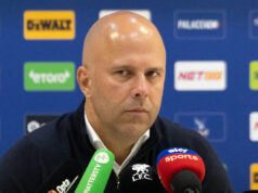 Arne Slot diskutuje o potenciálnom novom kontrakte s Liverpoolom Arne Slot diskutuje o potenciálnom novom kontrakte s Liverpoolom