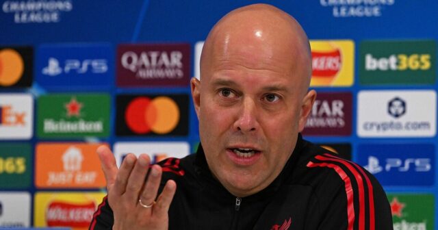 Arne Slot kritizuje Jamieho Carraghera - "Neviem, prečo to povedal" | Futbal | Šport
