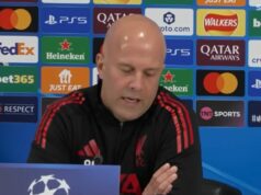 Arne Slot sa pýta fanúšikov Liverpoolu po vypískaní na Anfield vs Tottenham Arne Slot sa pýta fanúšikov Liverpoolu po vypískaní na Anfield vs Tottenham