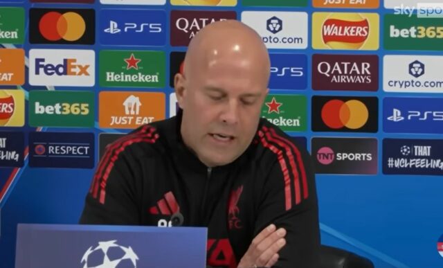 Arne Slot sa pýta fanúšikov Liverpoolu po vypískaní na Anfield vs Tottenham
