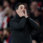Mikel Arteta, manažér Arsenalu, reaguje počas zápasu osemfinále Ligy majstrov 2025/26 medzi Arsenal FC a Bayer 04 Leverkusen na štadióne Arsenal 17. marca 2026 v Londýne, Anglicko.