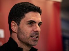 Arteta trvá na tom, že Arsenal poskytol „úprimné“ hodnotenie zranení; poskytuje aktuálne informácie o 11. Lazarovi Arsenal play is 'bordering on garbage' as 'embarrassing' star is singled out