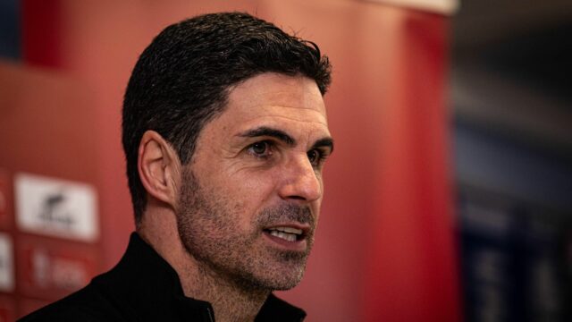 Arsenal play is 'bordering on garbage' as 'embarrassing' star is singled out