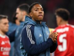 Arsenal poslal Mylesovi Lewisovi-Skellymu správu „pripravený ísť“ uprostred záujmu Man United o prestup Myles Lewis-Skelly z Arsenalu