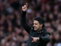 Arteta pokrčí ramenami kritiku nad štandardnou taktikou Arsenalu Arteta pokrčí ramenami kritiku nad štandardnou taktikou Arsenalu