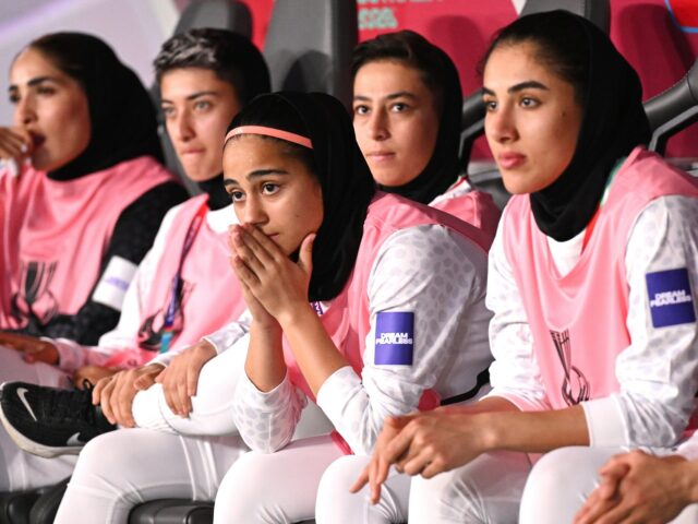 Austrália udelila azyl ďalším 2 členom iránskeho ženského futbalového tímu | Americko-izraelská vojna proti Iran News
