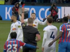 BREAKING Rozhodca Premier League ‚zabudne‘, že už má zapísanú hviezdu, než siahol po druhej žltej BREAKING Rozhodca Premier League 'zabudne', že už má zapísanú hviezdu, než siahol po druhej žltej