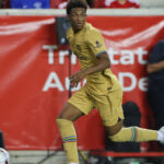 Barcelona dáva na prestupový trh sklamaného obrancu