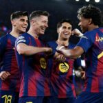 BARCELONA, ŠPANIELSKO – 18. marca: Sklíčený Dan Burn z Newcastlu United počas zápasu 2. kola 2. kola Ligy majstrov UEFA 2025/2026 medzi FC Barcelona a Newcastle United FC na Camp Nou 18. marca 2026 v Barcelone v Španielsku. (Foto: Robbie Jay Barratt - AMA/Getty Images)