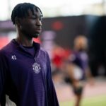 Barcelonská hviezda po vystavovaní chváli „tak talentovaného“ vyhliadku Man Utd Sekou Kone