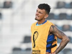 Ben White plakal po anglickom telefonáte a povedal, že by už nemal hrať, náhly obrat Anglický obranca Ben White sa 20. novembra 2022 zúčastňuje na tréningu na štadióne Al Wakrah SC Stadium v Al Wakrah, južne od Dauhy, večer v zápase skupiny B futbalového turnaja Kataru 2022 medzi Anglickom a Iránom.